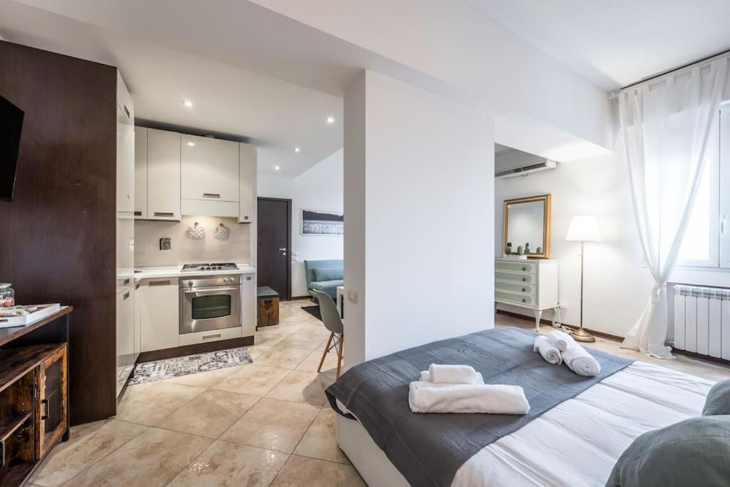 Appartamento Sotto Le Due Torri 5* Bologna Esterno foto