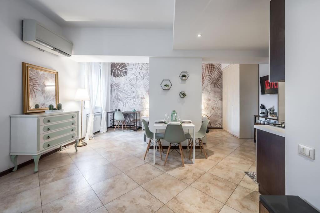 Appartamento Sotto Le Due Torri 5* Bologna Esterno foto