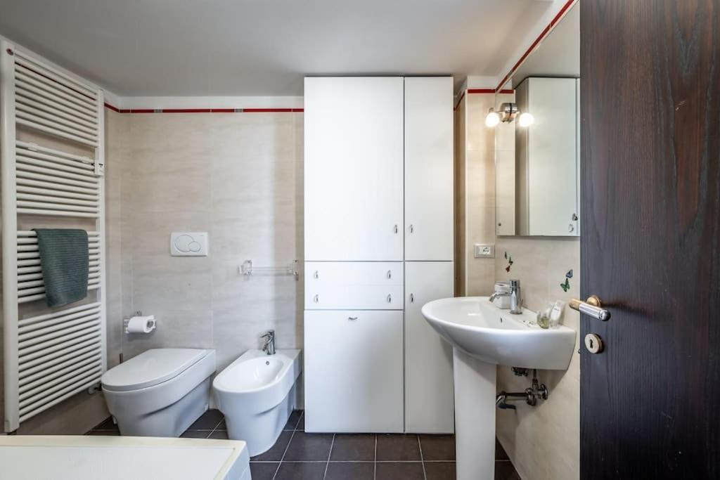 Appartamento Sotto Le Due Torri 5* Bologna Esterno foto